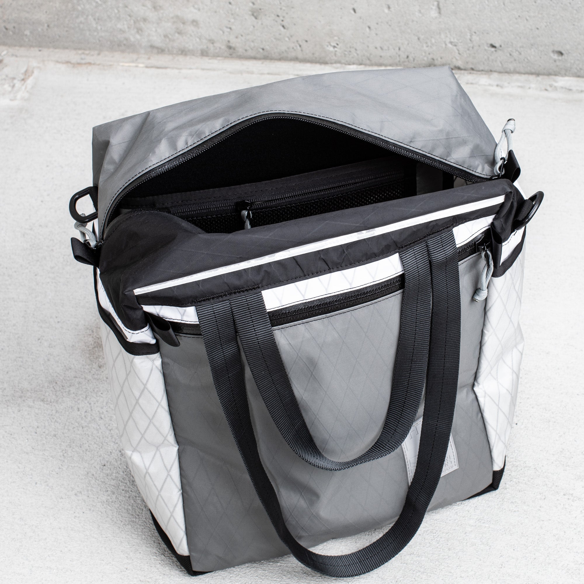 Utility Tote: GREYMAT