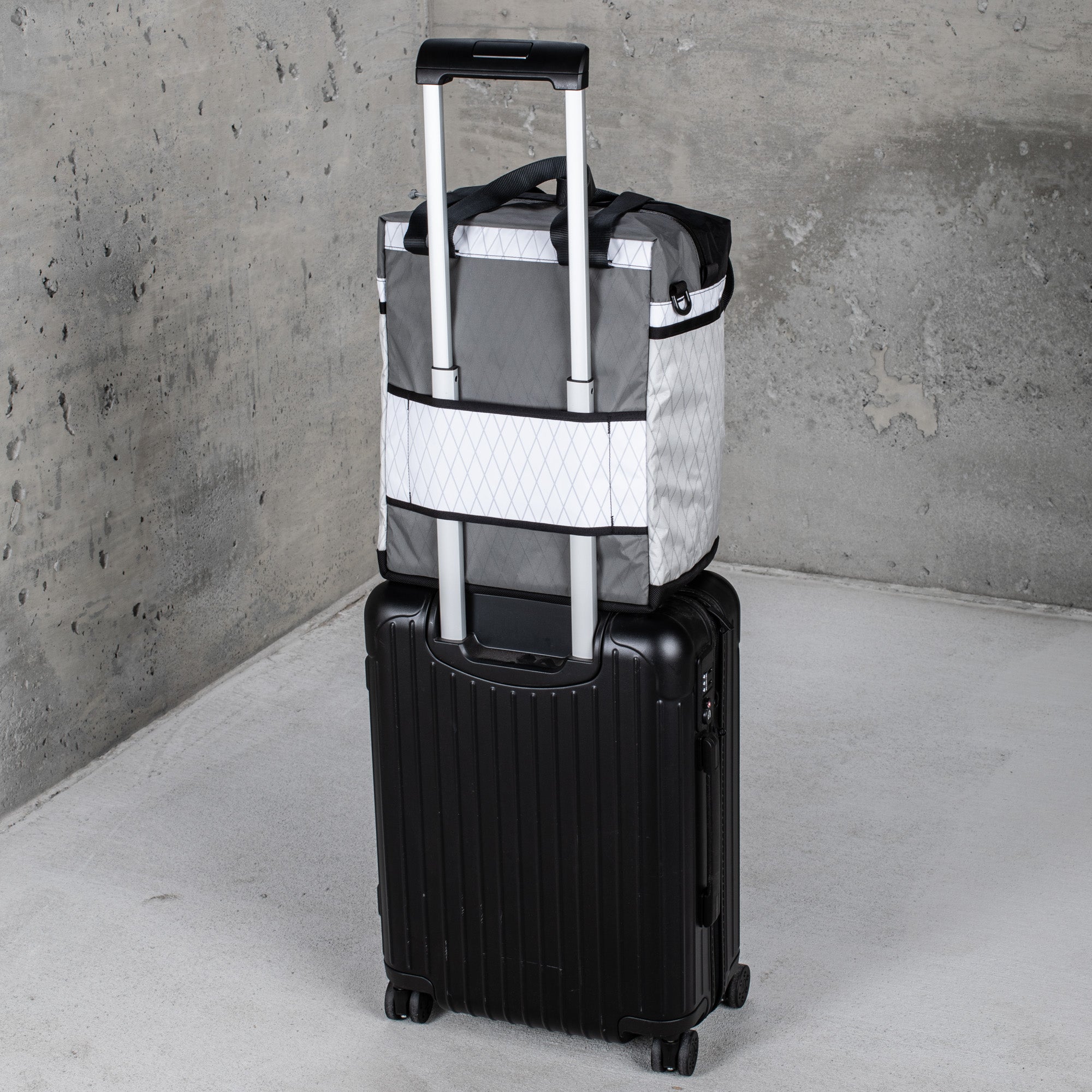 Utility Tote: GREYMAT