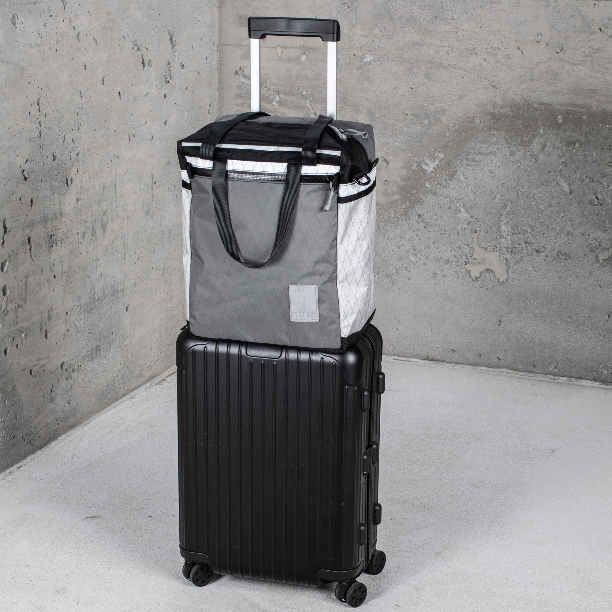 Utility Tote: GREYMAT