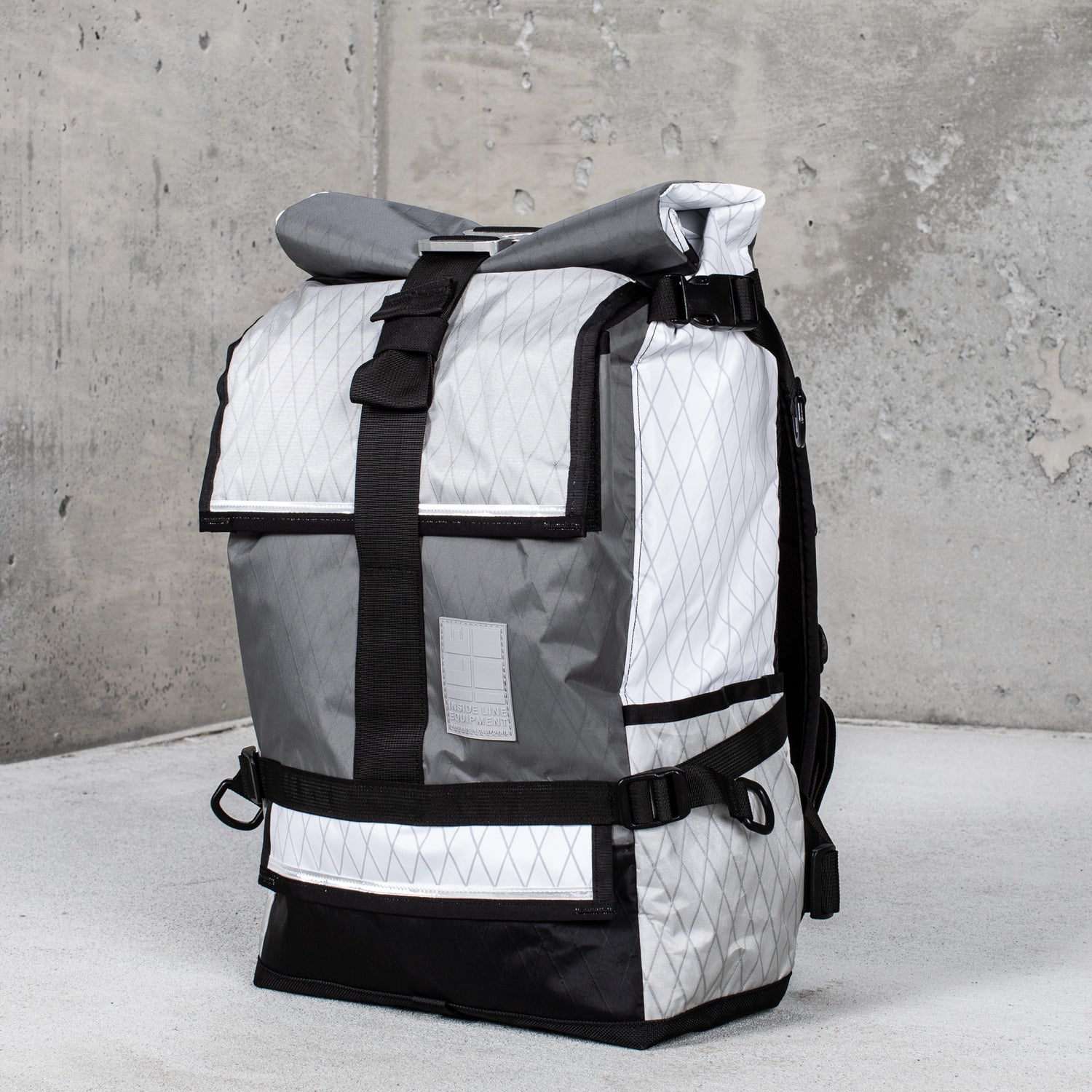 Default 25L Roll-Top Waterproof Commuter Backpack: Blackout
